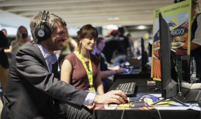Urtasun defiende al videojuego como una 
