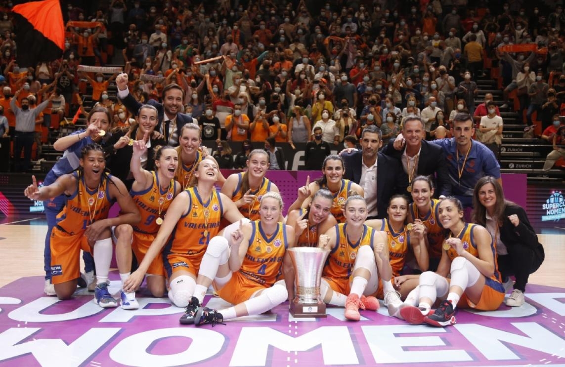 La Eurocopa de 2021, el título que abrió el palmarés femenino del Valencia, cumple 5 años