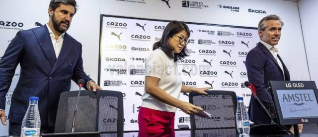 Frenazo a la salida de Javi Guerra hacia el Atleti