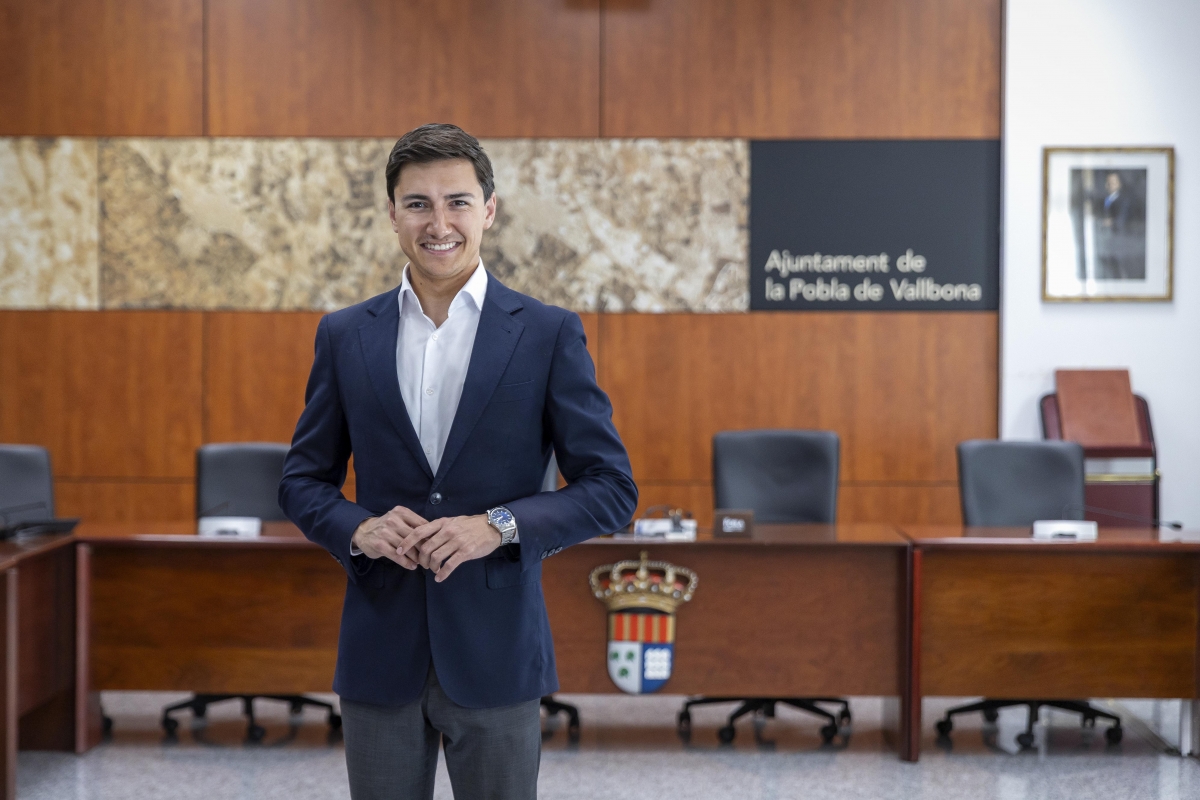 Jaime Ruix: “No quiero que se me conozca como el alcalde joven, sino como un vecino más de La Pobla”