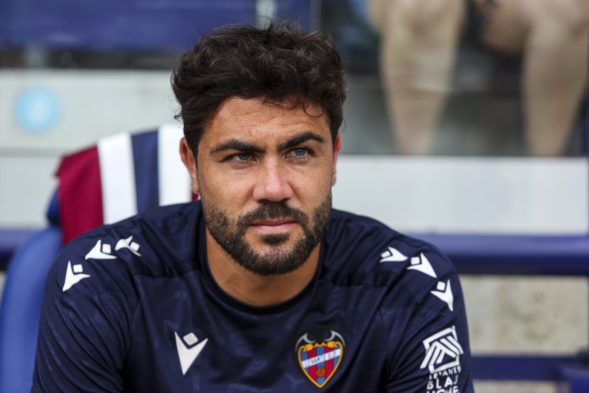 Iborra ejercerá de primer entrenador del Levante por la sanción por amarillas de Castro
