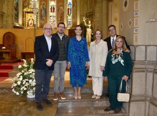 Castelló reafirma sus raíces con la celebración de la misa y la procesión en honor a Sant Vicent