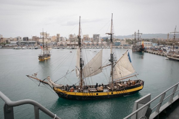La  novedosa batalla naval conquista al público en la jornada dominical de Escala a Castelló