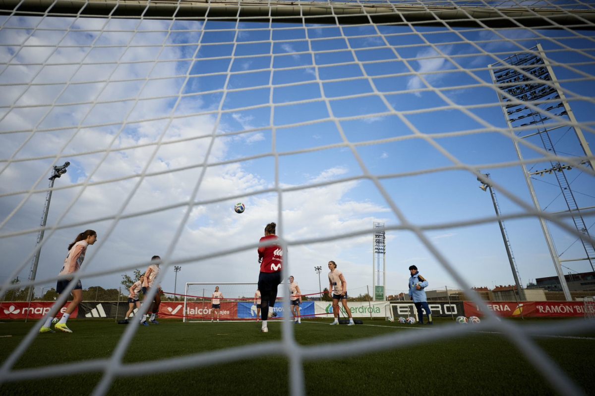 España regresa a suelo inglés por décima vez con una deuda pendiente