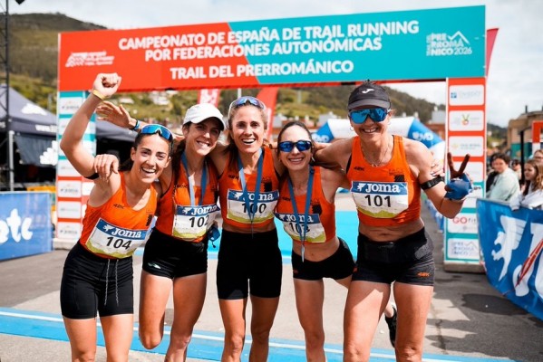 La seleccion valenciana revalida el título de campeonas de España