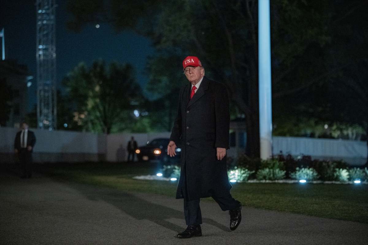 El petróleo se dispara un 7% y vuelve a rebasar los 100 dólares tras anunciar EEUU que bloqueará Ormuz