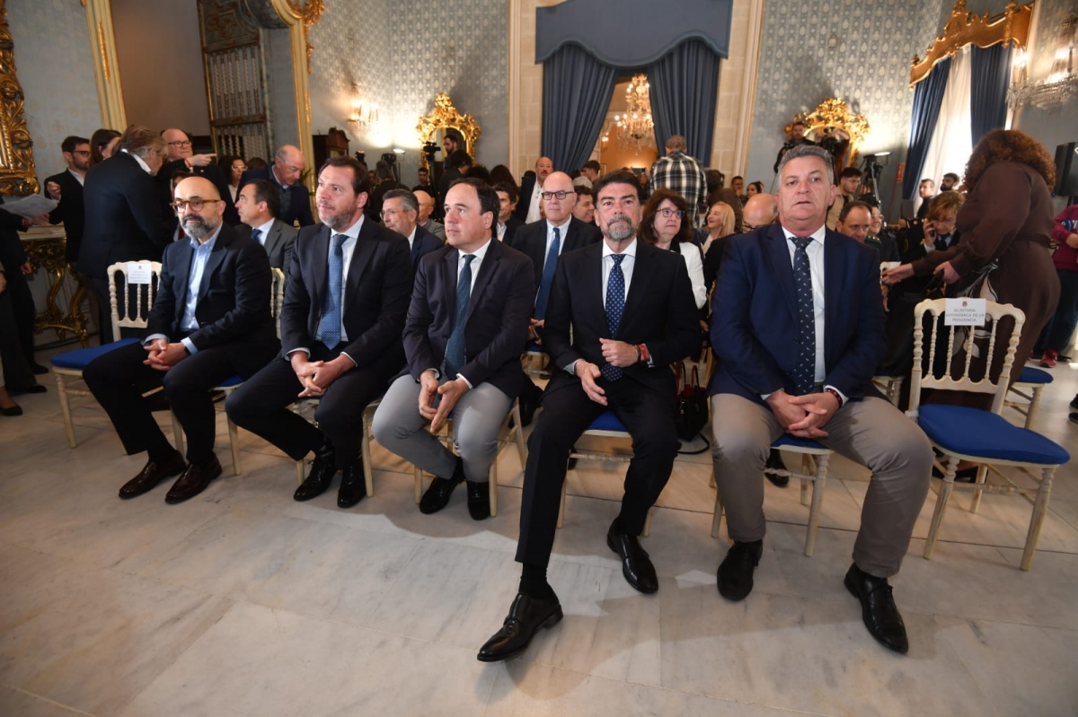 Puente, Pérez Llorca, Barcala y Martínez Mus, en la presentación del proyecto.