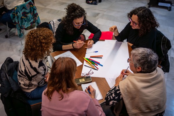Les arts escèniques valencianes es pregunten pel seu valor social en el TEM