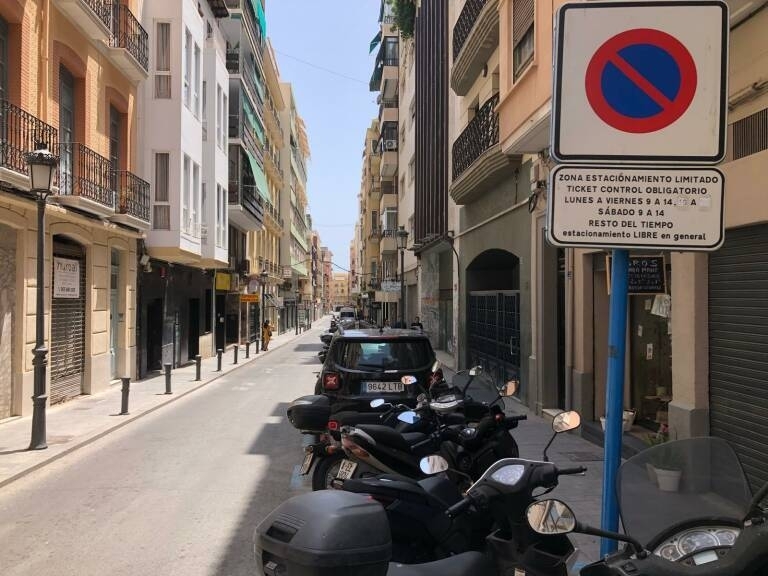 Alicante renovará rutas con horarios variables para controlar el pago por aparcar en la zona azul