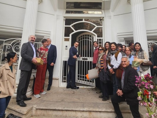 La Embajada española en Irán retoma su actividad