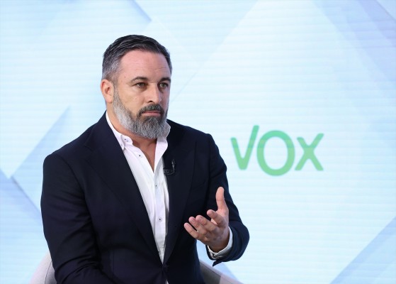 Abascal citará como testigos a CEO de empresas si Sánchez no aclara a quién llamó