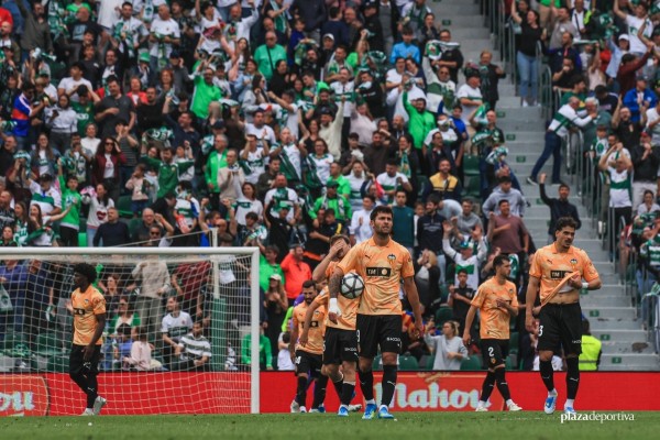 El descenso más caro desde 2008 aprieta al Valencia CF