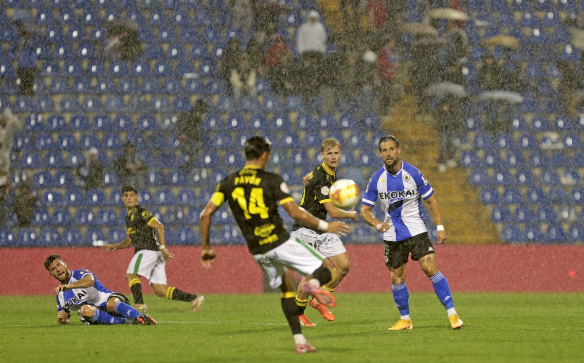 Las críticas lluvene sobre el cuadro de Company - Foto: FITO GONZÁLEZ Las críticas lluvene sobre el cuadro de Company