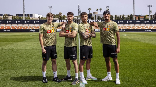 Un póker de porteros internacionales en la Academia del Valencia CF