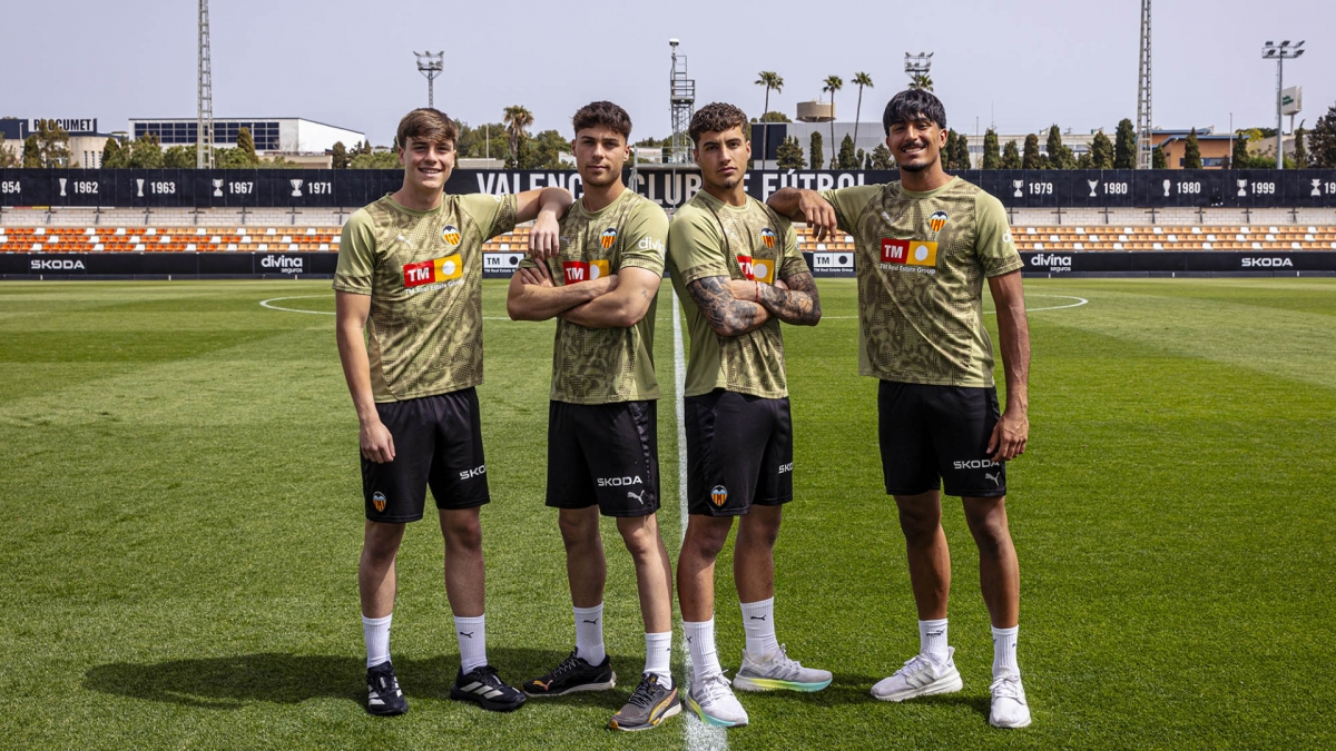 Un póker de porteros internacionales en la Academia del Valencia CF