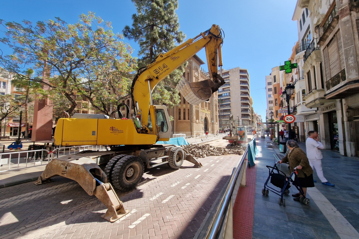 El conjunto del recorrido se repintará una vez finalicen ambas fases. - Foto: ANTONIO PRADAS El conjunto del recorrido se repintará una vez finalicen ambas fases.