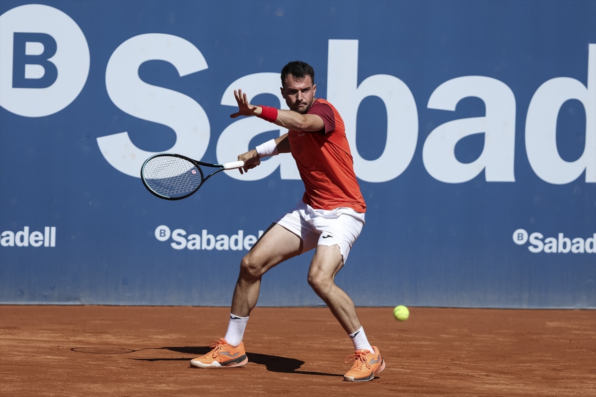 Pedro Martínez pierde ante Sonego en un partido maratoniano y se despide del Godó