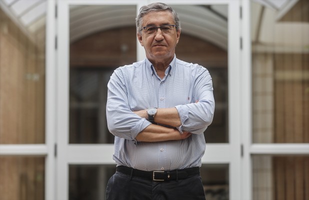 Me gustaría que la exención del valenciano desapareciera, pero de motu proprio de los padres
