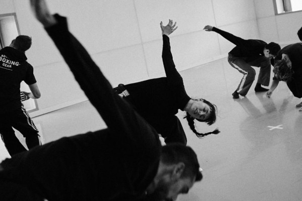 Led Silhouette abre el telón de Dansa València con el estreno de 'Ultimátum'