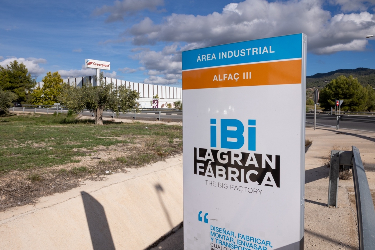 L'Alcoià y el Comtat cierran trimestre con un 4% menos de paro en la industria y 3.290 contratos