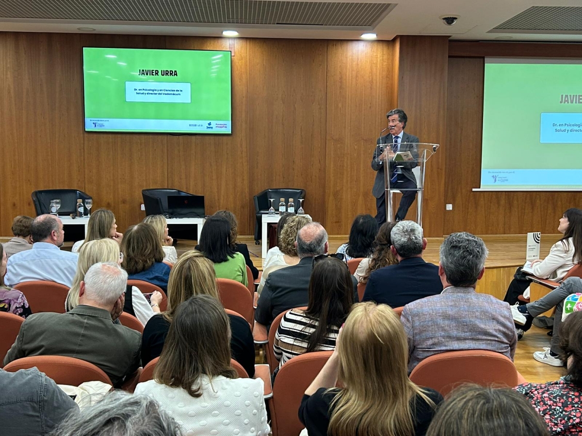 Presentación del vademécum en València. - Foto: SIENA EDUCACIÓN Presentación del vademécum en València.