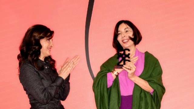 La Universidad Europea entrega su premio honorífico a Sybilla en los Creative Campus Awards