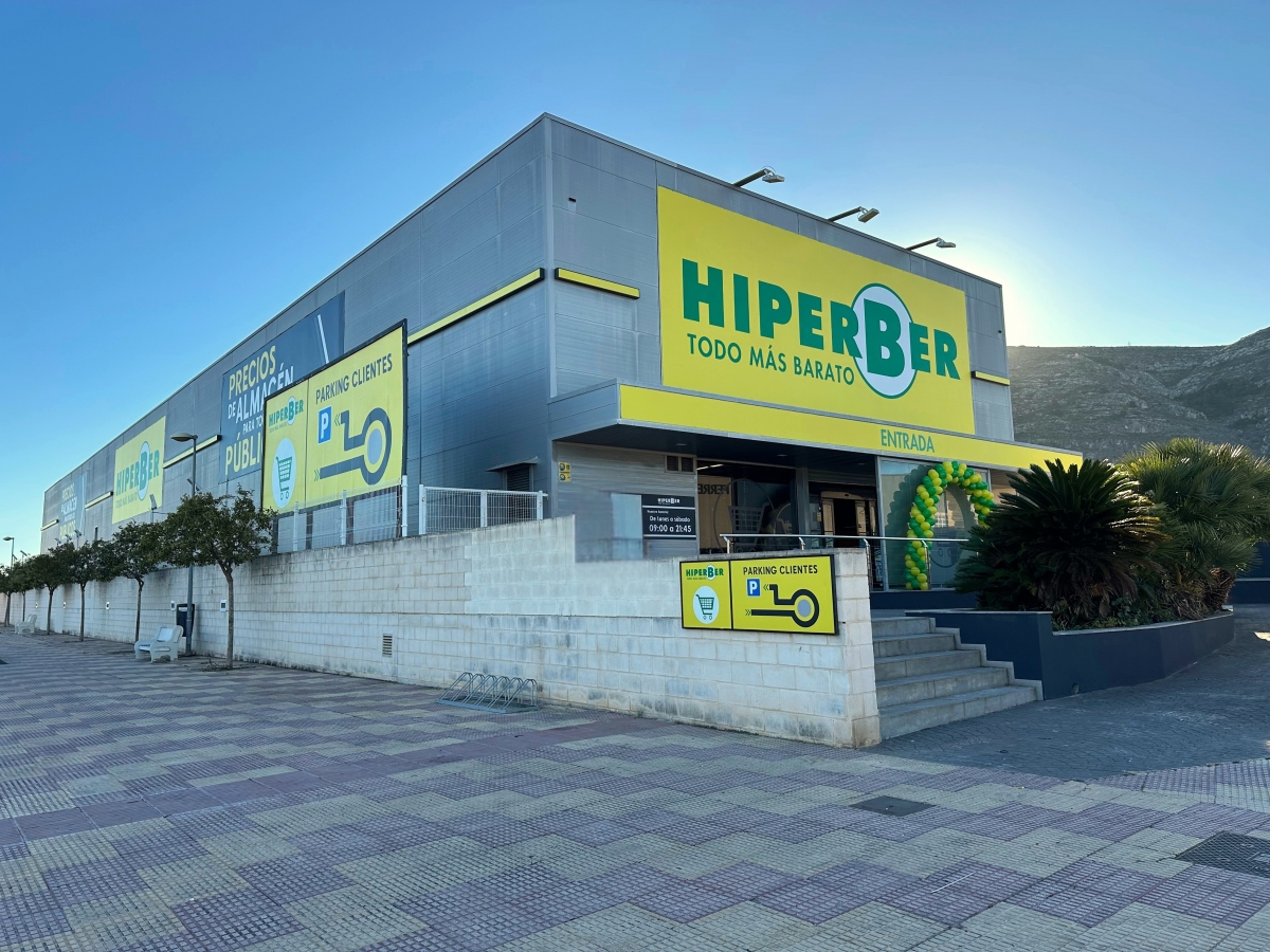 Hiperber refuerza su presencia en Valencia con un nuevo supermercado en Cullera