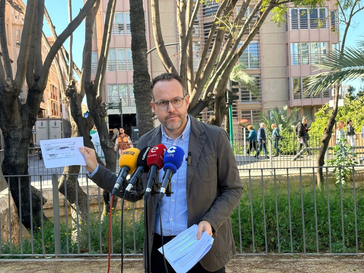 El PSOE de Elche cree que la rebaja catastral para bonificar el IBI dejará fuera a solicitantes; el bipartito lo descarta