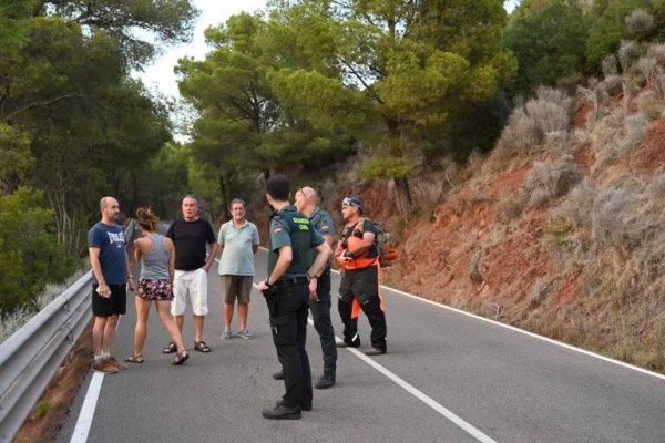 El incendio forestal del Desert de les Palmes está controlado y se reabre la carretera del parque