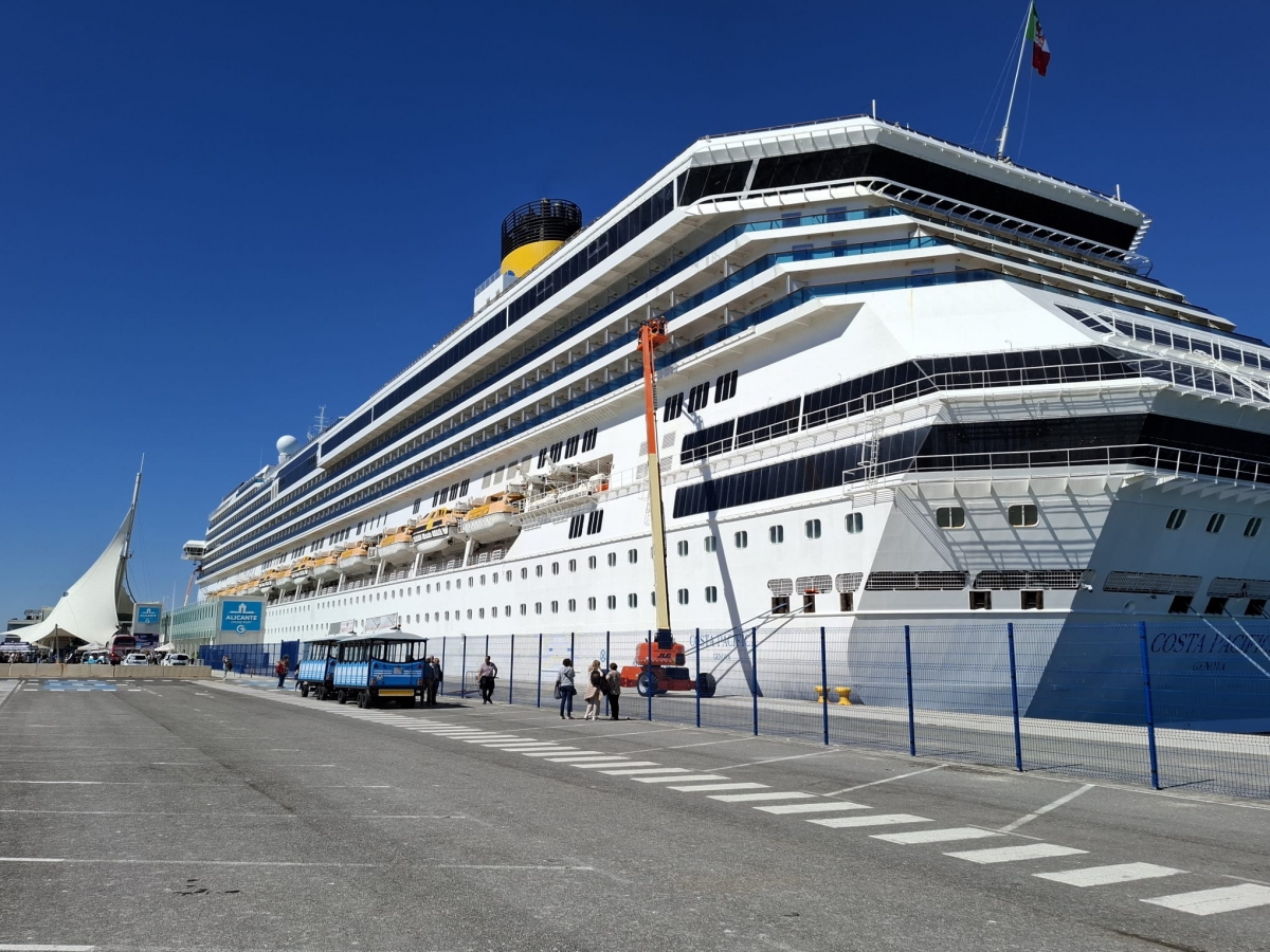 Costa Cruceros inaugura su puerto base en Alicante y programa tres embarques más de junio a septiembre