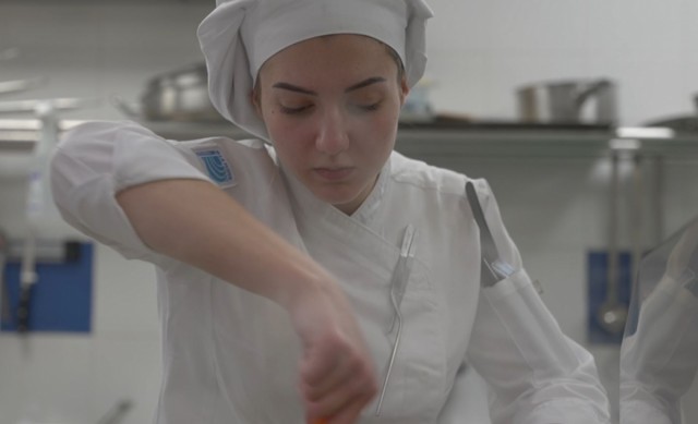 La murciana Ana González, alumna del IES La Flota, deja el pabellón alto en el Premio Promesas de alta cocina