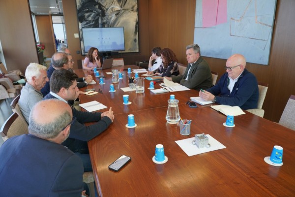 La Generalitat planifica un nuevo servicio lanzadera en el Parque Tecnológico de Paterna