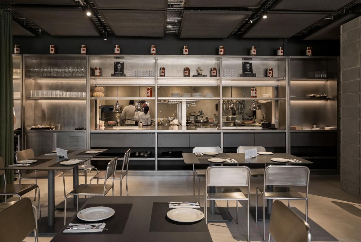 No Bar, lo nuevo de Ricard Camarena donde coinciden barrio y visitante 