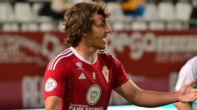 El Real Murcia traspasa a Marc Baró al Leiria portugués por 120.000 euros 