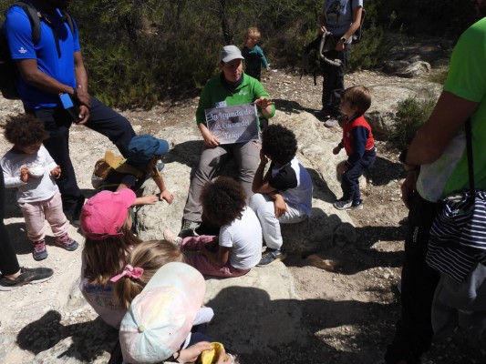 Rutas y cuentos entre la naturaleza para conmemorar el Día del Libro en la Región