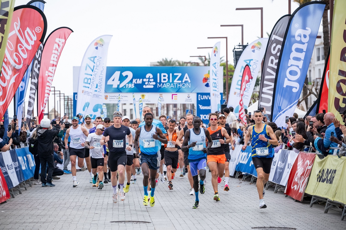 El Santa Eulària Ibiza Marathon vuelve a marcar un nuevo récord con más de 6.600 corredores inscritos en su novena edición 