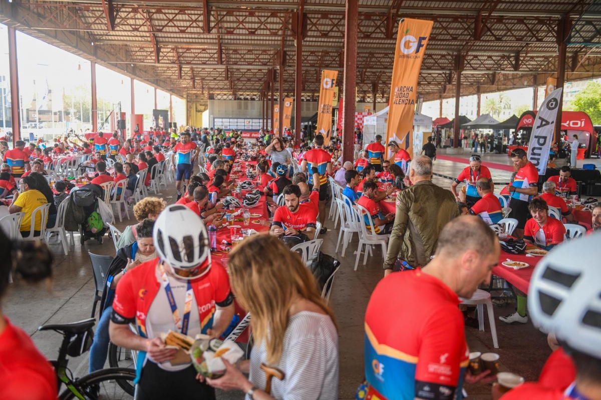 2.350 ciclistas de 24 países participarán en el Gran Fondo València en una nueva edición solidaria