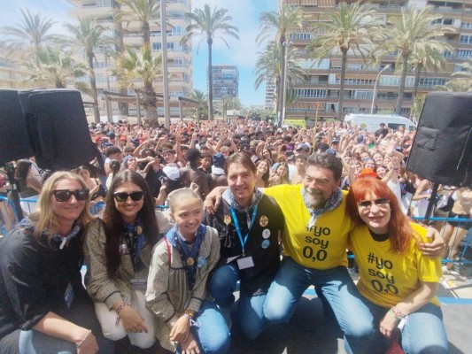 Más de 12.000 jóvenes disfrutan de juegos, sorteos y deporte en la gran fiesta de la Santa Faz 0,0
