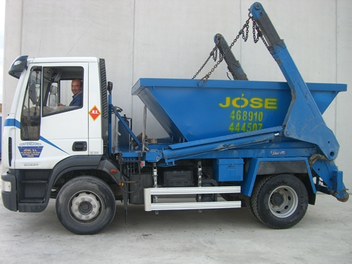 Contenedores José crea una nueva sociedad holding en Lorca con 7,3 millones de capital