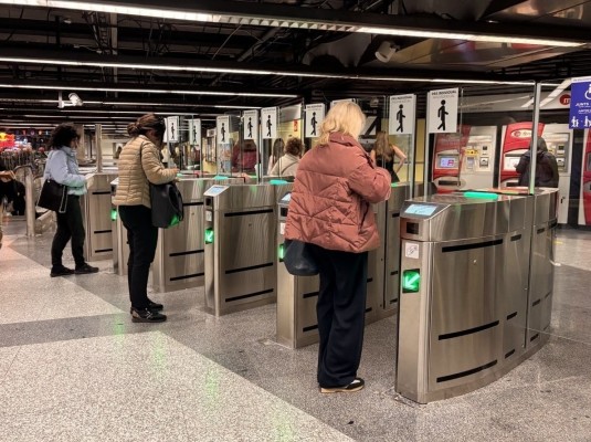 FGV adjudica el mantenimiento de los accesos y máquinas de venta de Metrovalencia y TRAM por 12,7 millones