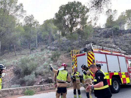 Declaran extinguido el incendio de El Valle y se restablece el tráfico en la zona 