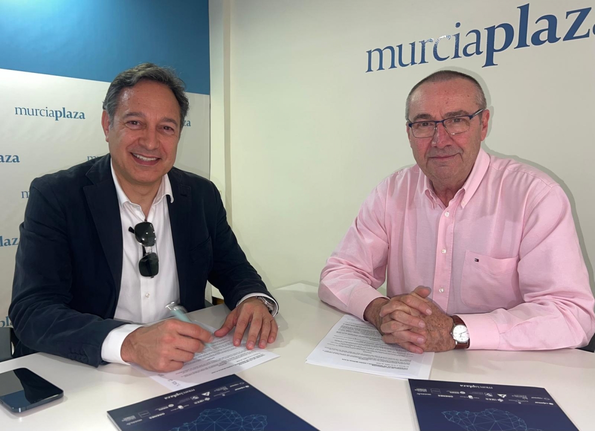  'Murcia Plaza' y el Colegio de Ingenieros Industriales firman un convenio de colaboración para reforzar la comunicación del sector