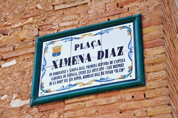 Una milla de historia en femenino en las calles de La Pobla de Farnals