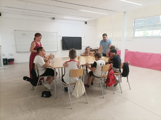 El primer campus cultural abre en Almassora con la participación de cerca de 50 escolares