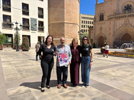 De desfiles a exhibiciones: Castelló acoge el XI Festival de la Adopción para fomentar la responsabilidad
