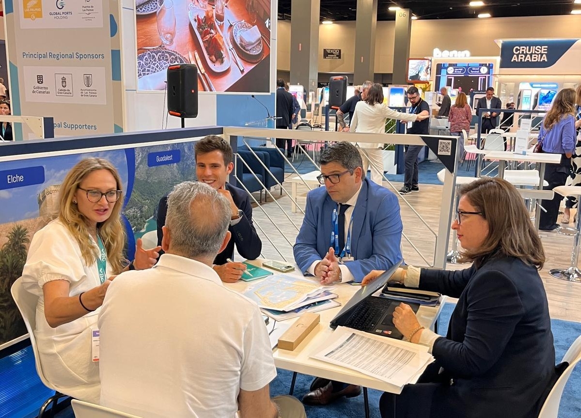 El Puerto de Alicante ofrece la fortaleza turística del destino a 19 operadores de cruceros en Seatrade Cruise Global