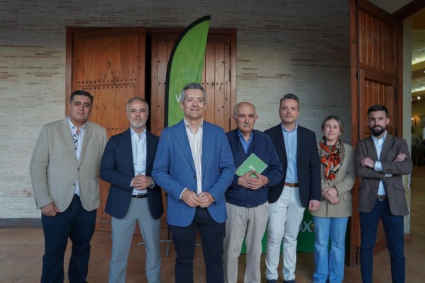 Vox abre una etapa de 