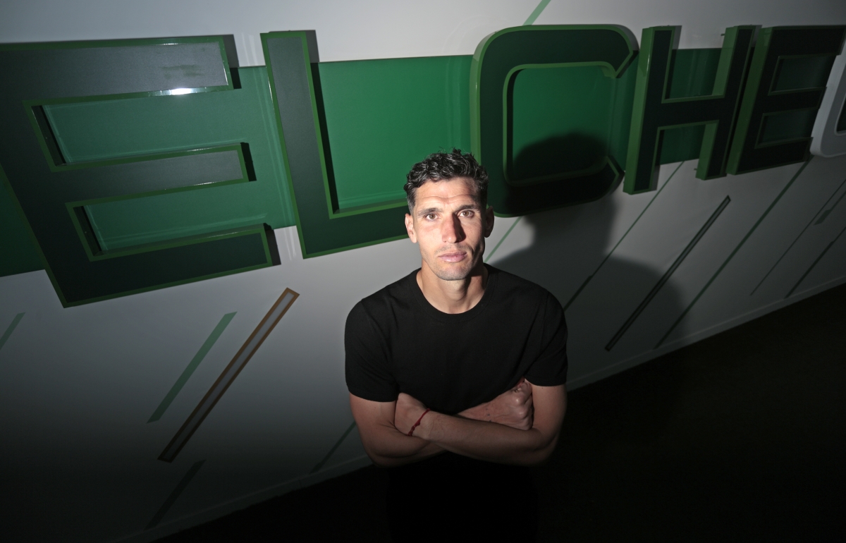 Esta es la tercera temporada del meta argentino-chileno en el Elche CF