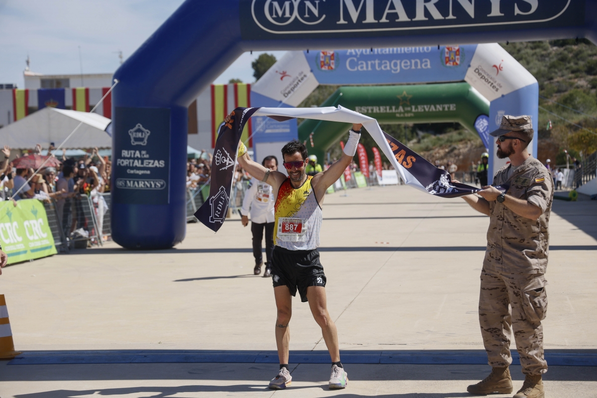 Ramón Navarro, por tercera vez, y Ana Isabel Cánovas ganan la XV Ruta de las Fortalezas
