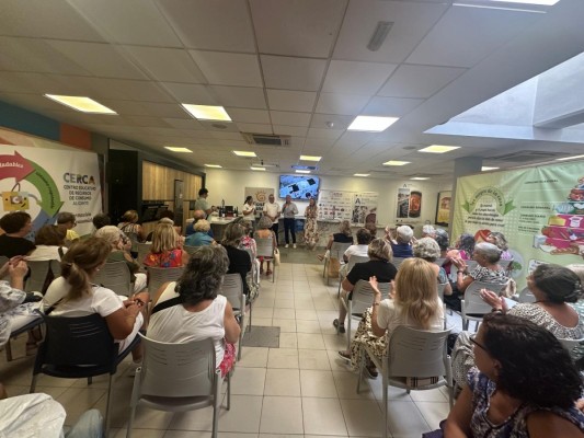 Alicante ofrece en el Cerca más de 500 plazas de cursos gratuitos de salud, cocina, IA, consumo con visitas guiadas y showcookings